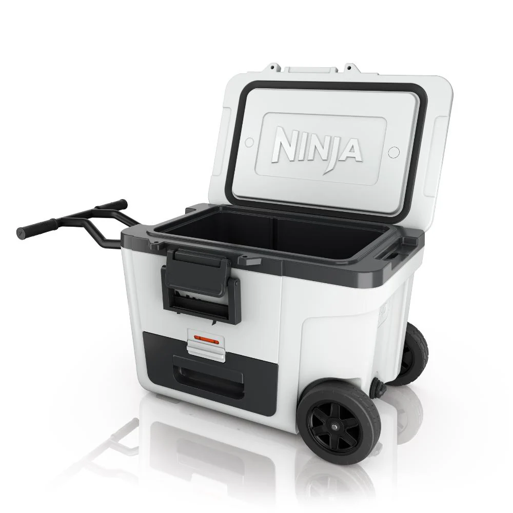 Cooler Ninja FrostVault 45QT FB245WH | Con Ruedas | Cold Dry Zone - Image 3